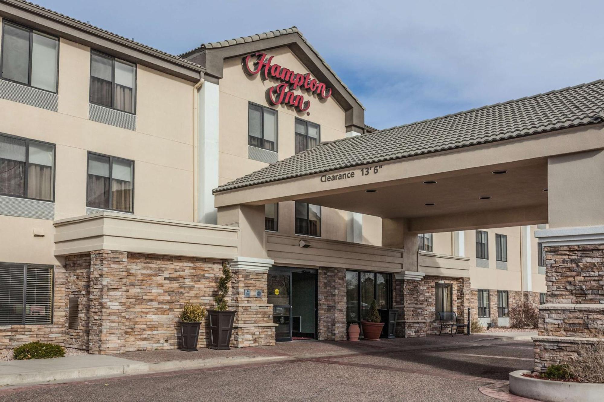 Hampton Inn Colorado Springs-Airport Exterior photo